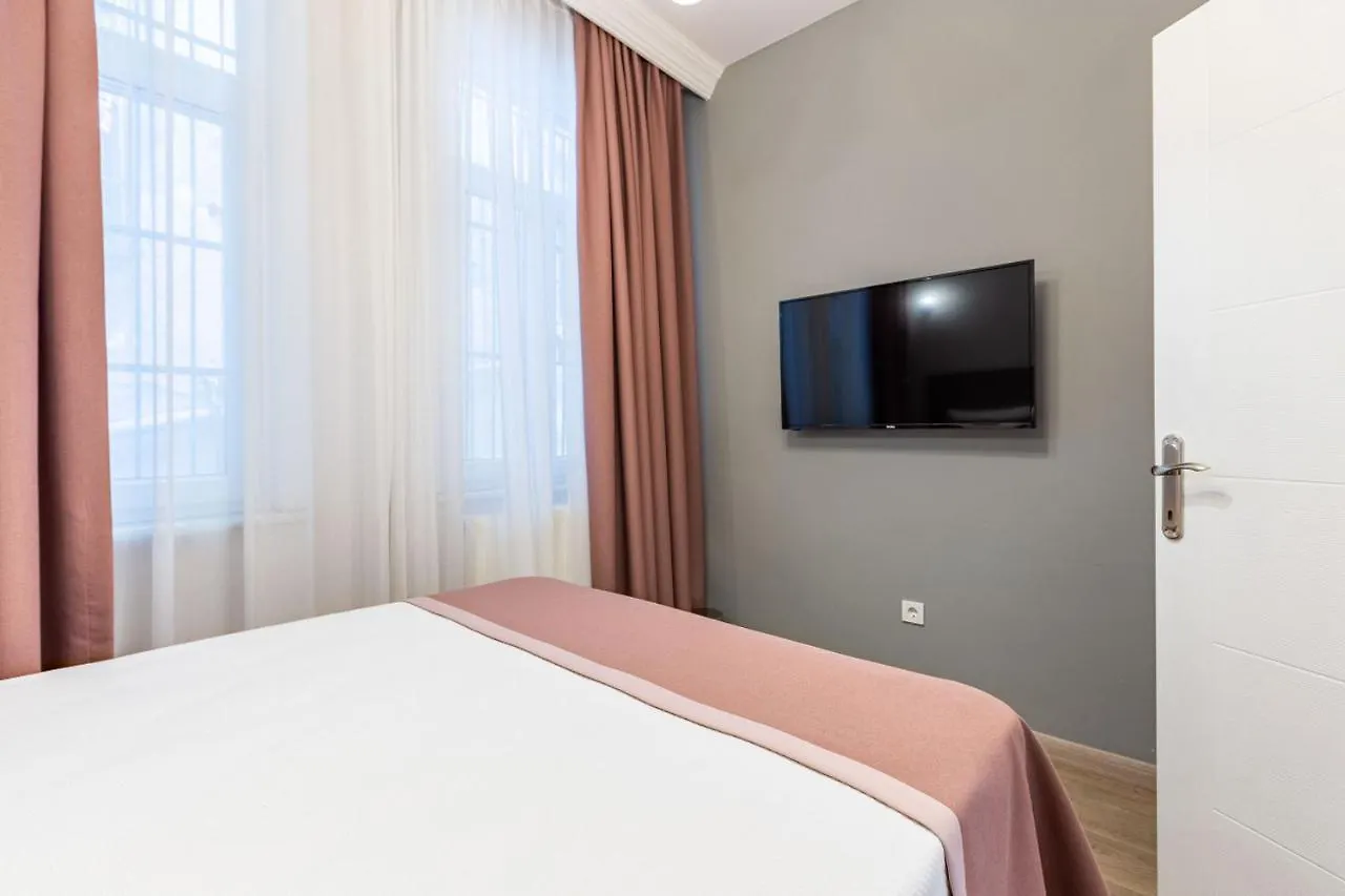 Duplex House Near Trendy Attractions In Sisli Lägenhet Istanbul