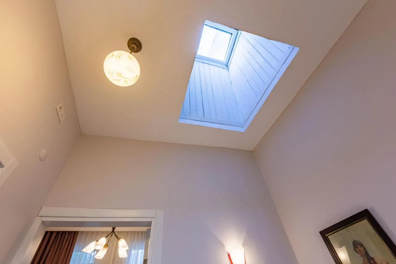 Duplex House Near Trendy Attractions In Sisli Lägenhet Istanbul Turkiet