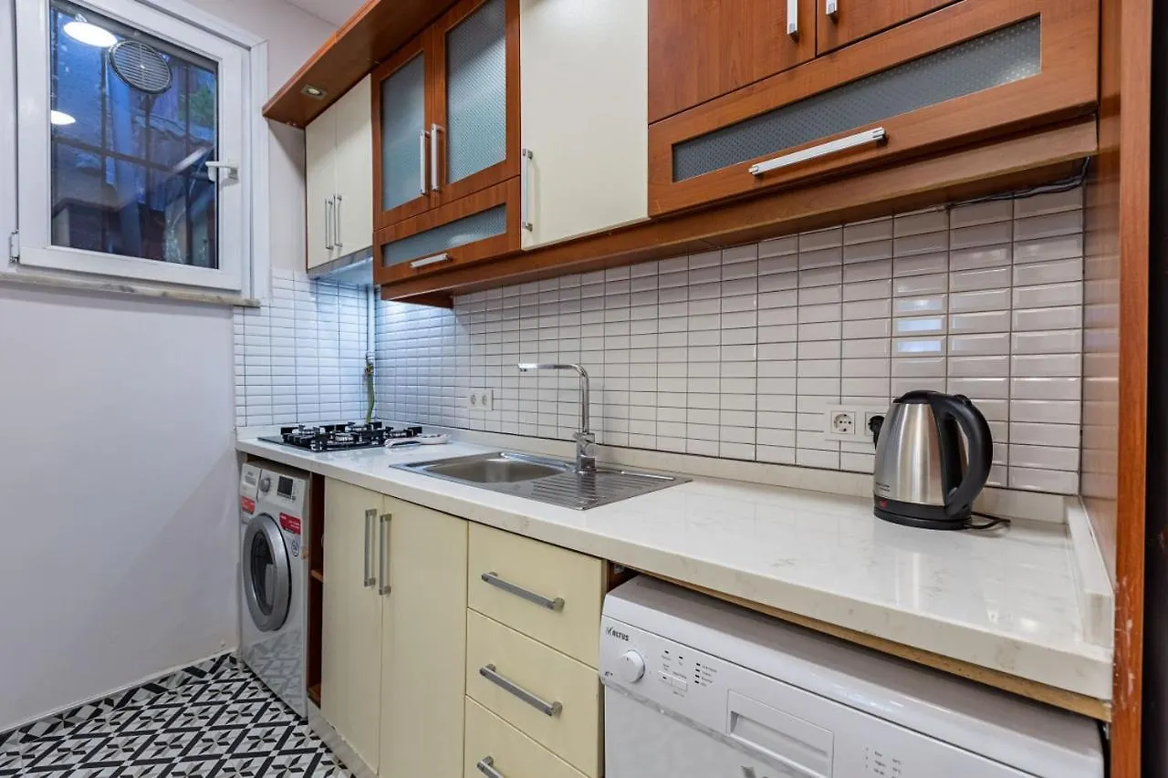 Duplex House Near Trendy Attractions In Sisli Lägenhet Istanbul