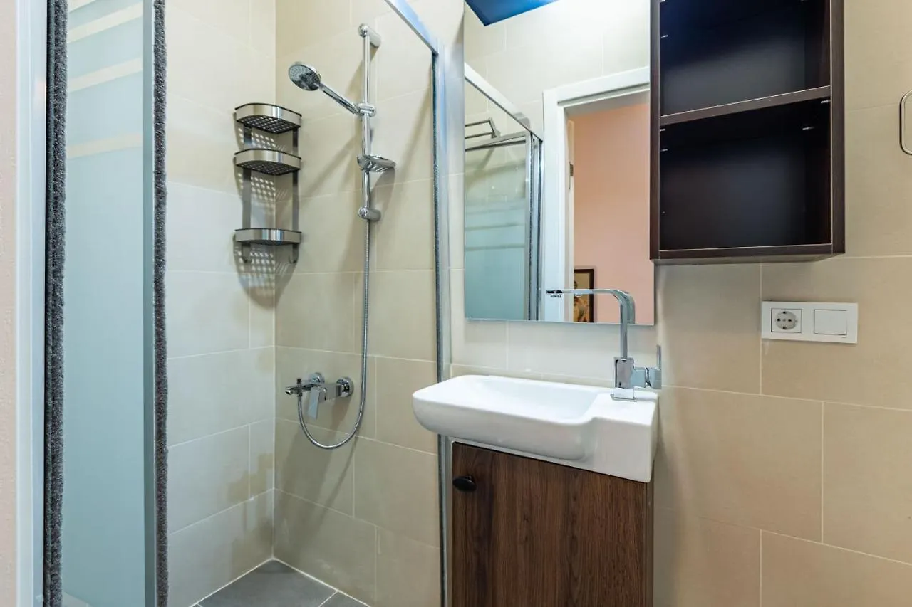 Duplex House Near Trendy Attractions In Sisli Lägenhet Istanbul 0*,