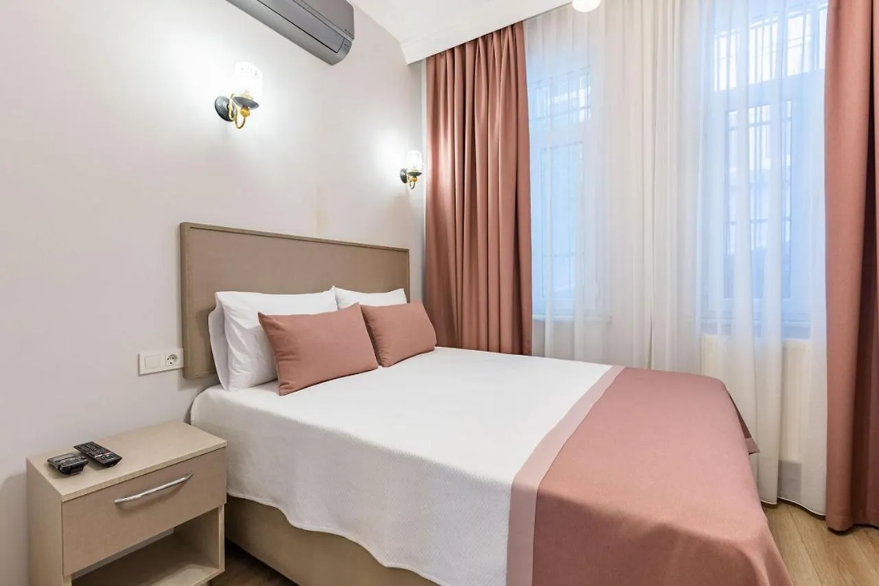 Duplex House Near Trendy Attractions In Sisli Apartment Istanbul